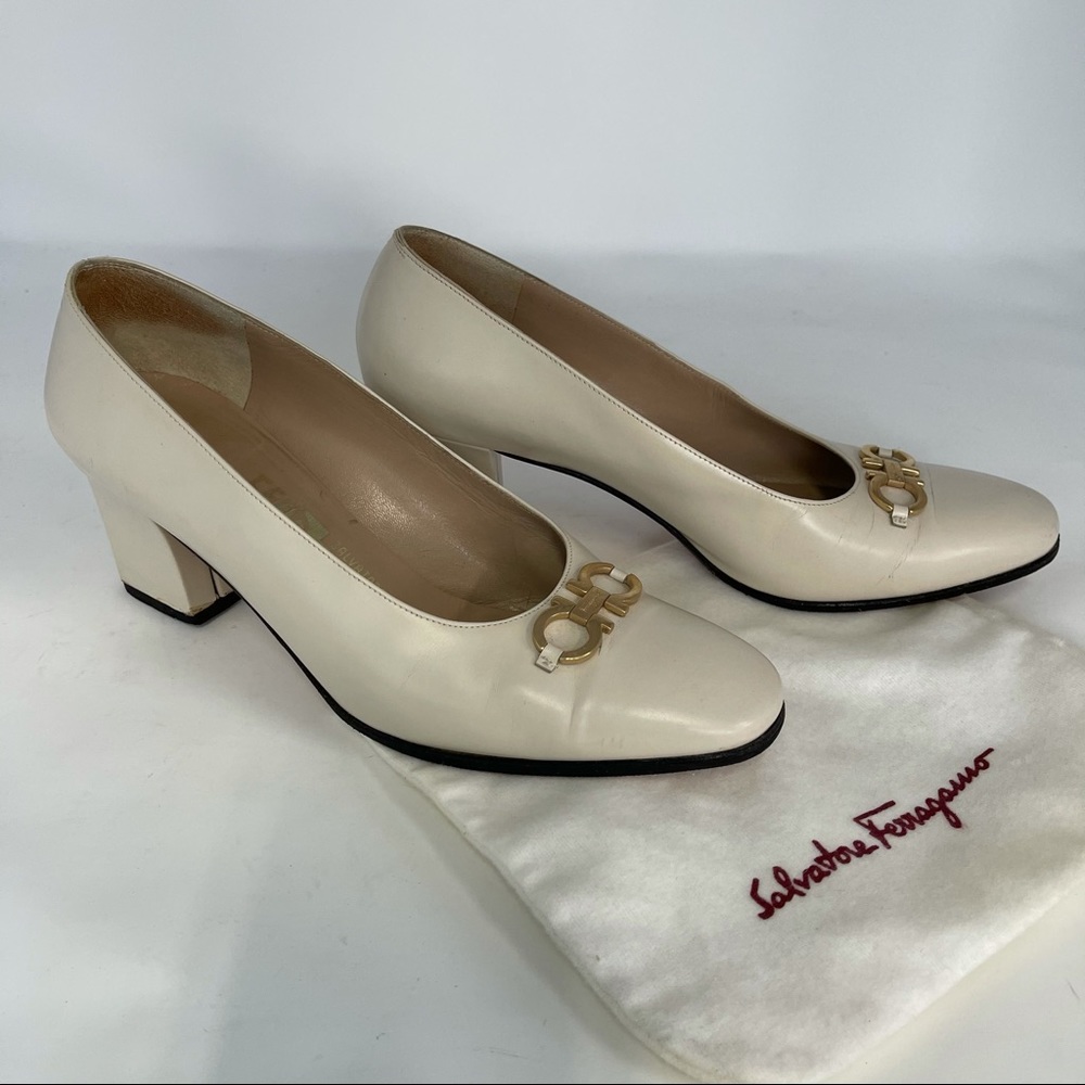 Salvatore Ferragamo Vintage Shoes Size 6.5